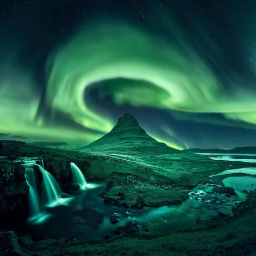 kirkjufell aurora borealis northern lights iceland waterfall night composite